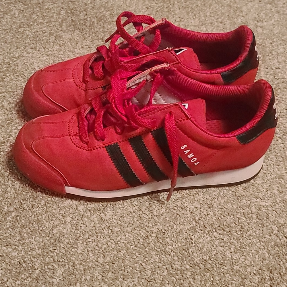 Adidas Tennis shoes